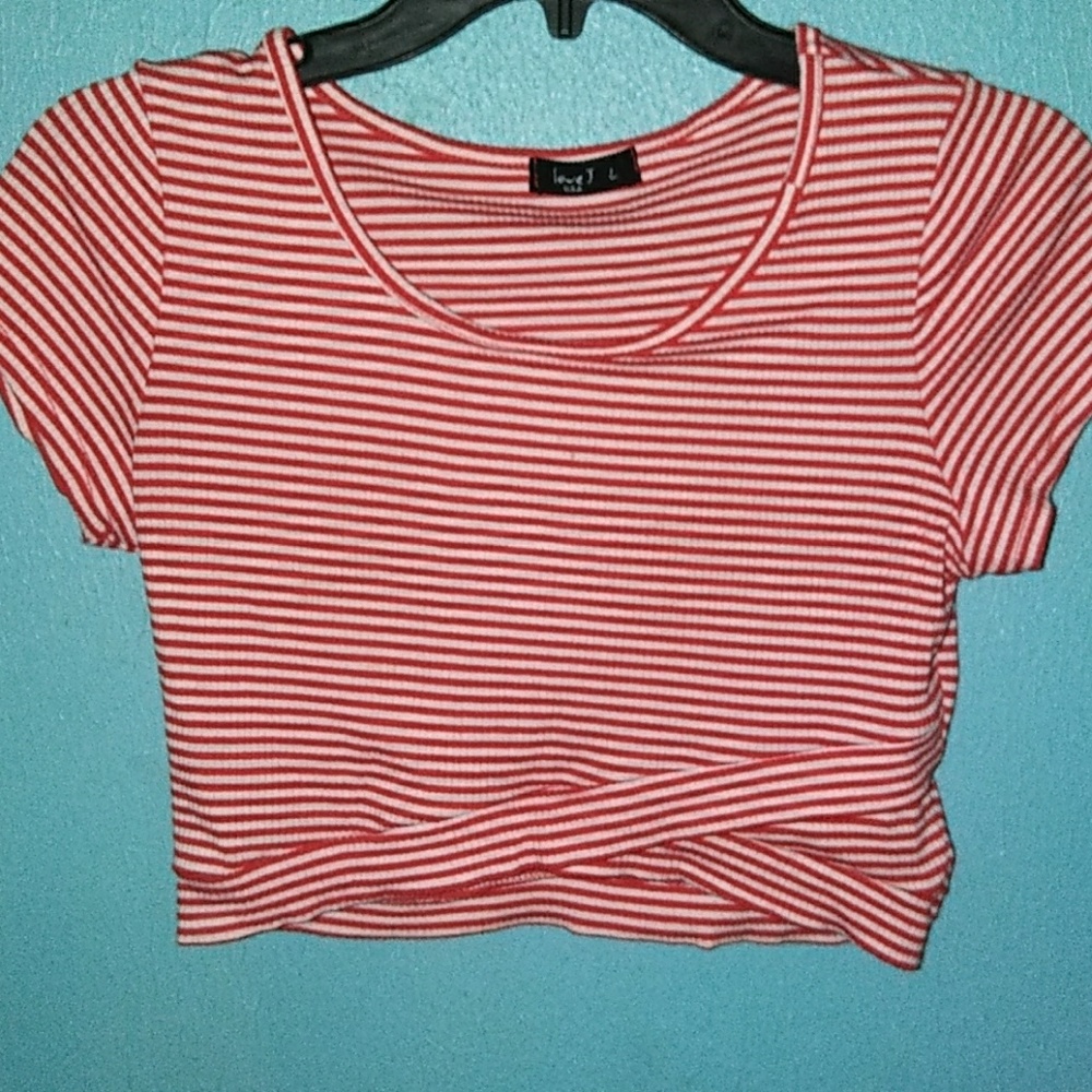 Red white short sleeve crop top. Size L